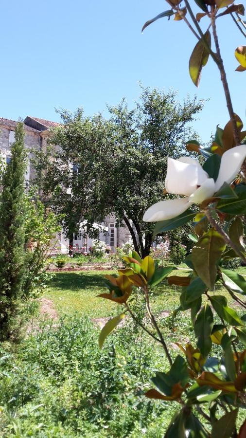 L'Ecrin Bed and Breakfast Villeneuve-sur-Lot Εξωτερικό φωτογραφία